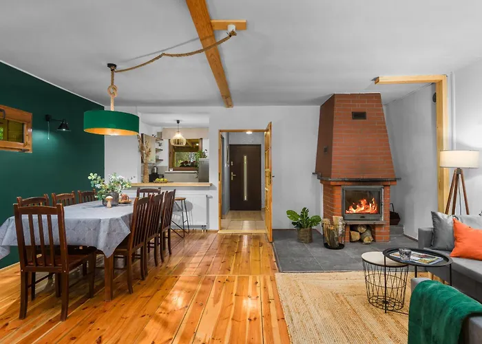 Hubertówka Drewniany Сasa de vacaciones Porost